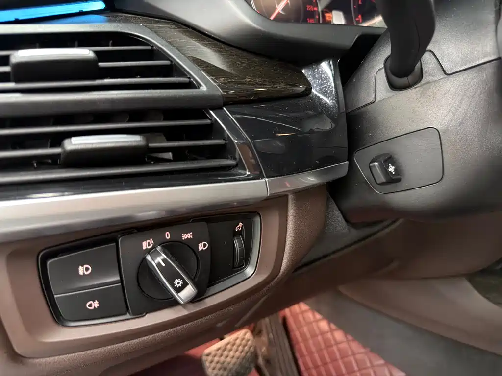 BMW X5 2018 — фото 14