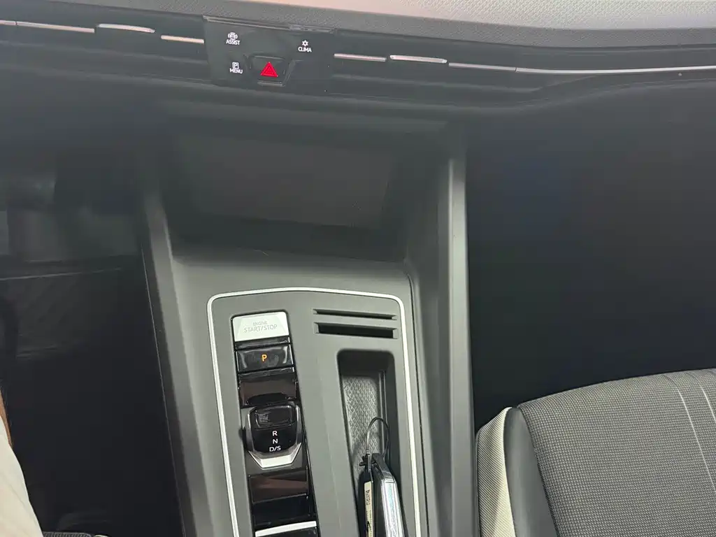 Volkswagen Golf 2021