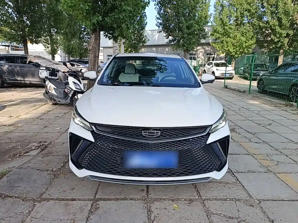 Geely Emgrand L 2022