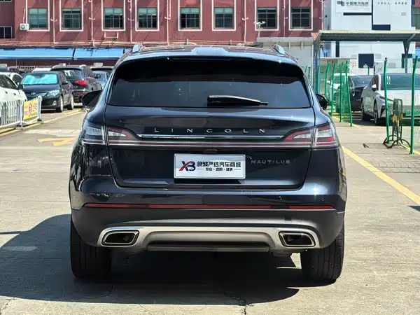 Lincoln Nautilus 2022