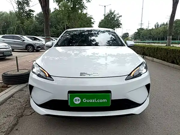 BYD Seal 05 DM-i 2025