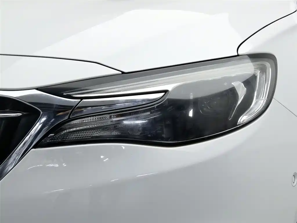 Buick Excelle 2018 — фото 7