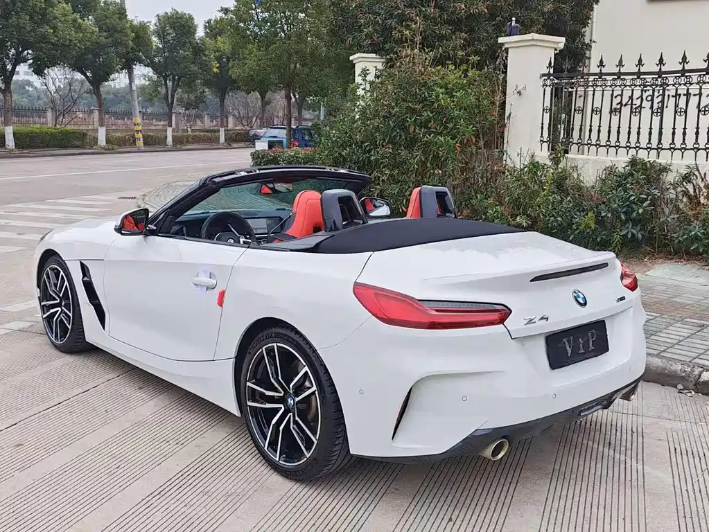 BMW Z4 2021 — фото 16