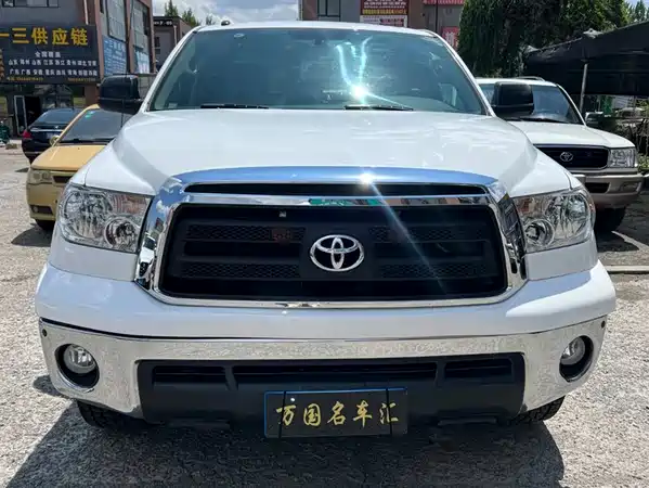 Toyota Tundra 2011