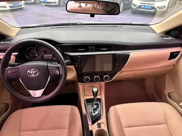 Toyota Corolla 2015