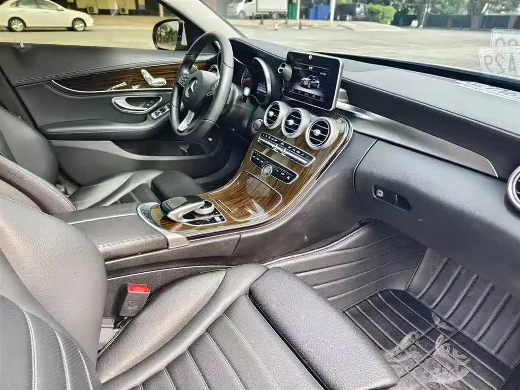 Mercedes-Benz C-Class 2016 — фото 18