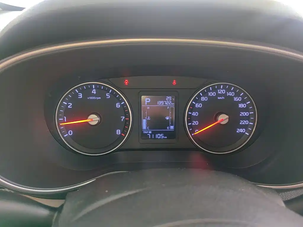 Kia KX3 2017 — фото 12