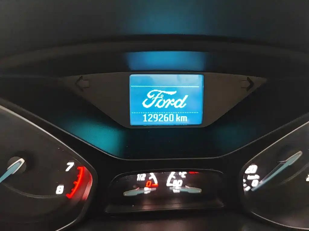 Ford Kuga 2014 — фото 8
