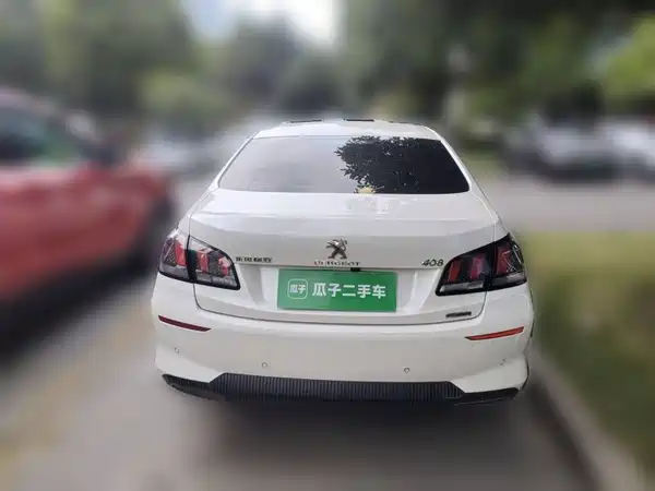 Peugeot 408 2021