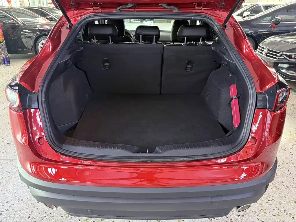 Mazda CX-4 2022 — фото 10