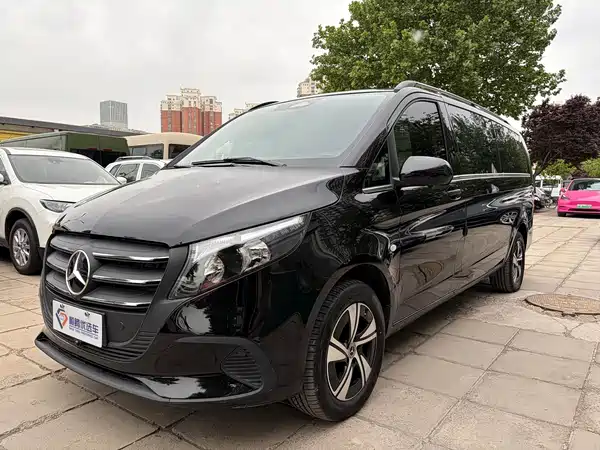 Mercedes-Benz Vito 2025