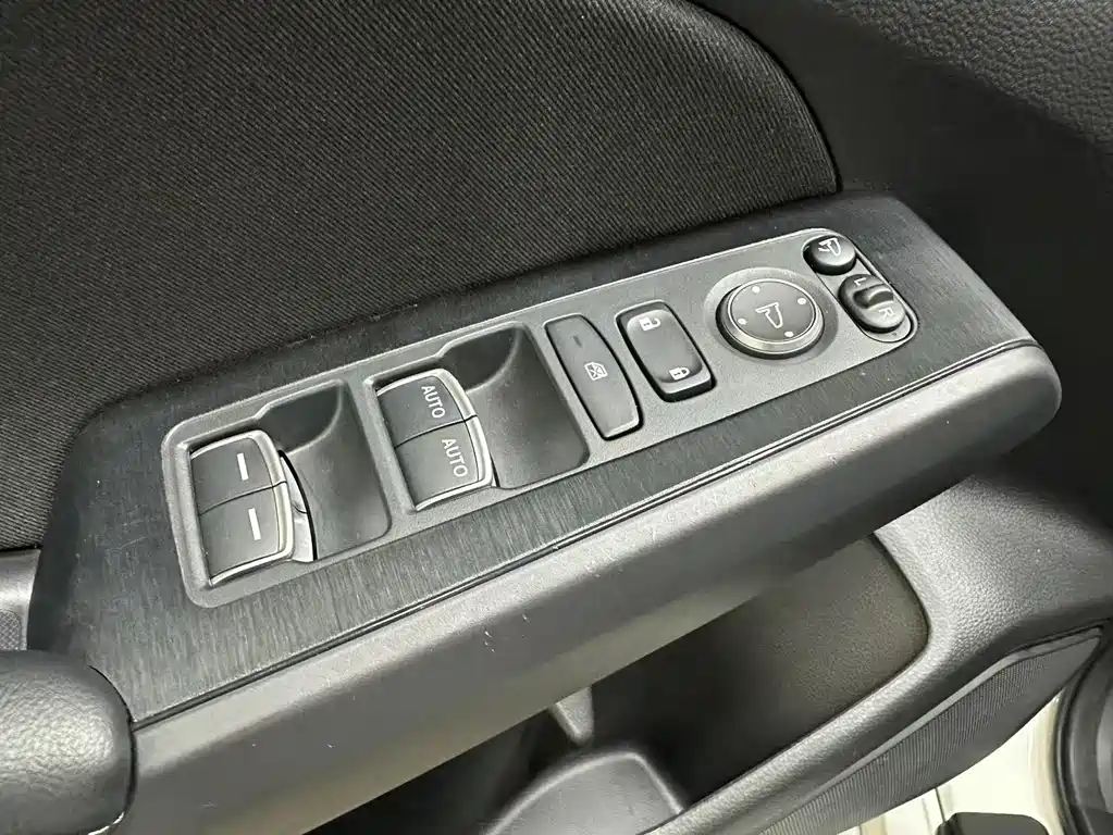 Honda Civic 2023 — фото 13