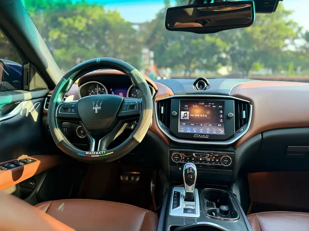 Maserati Ghibli 2016 — фото 13