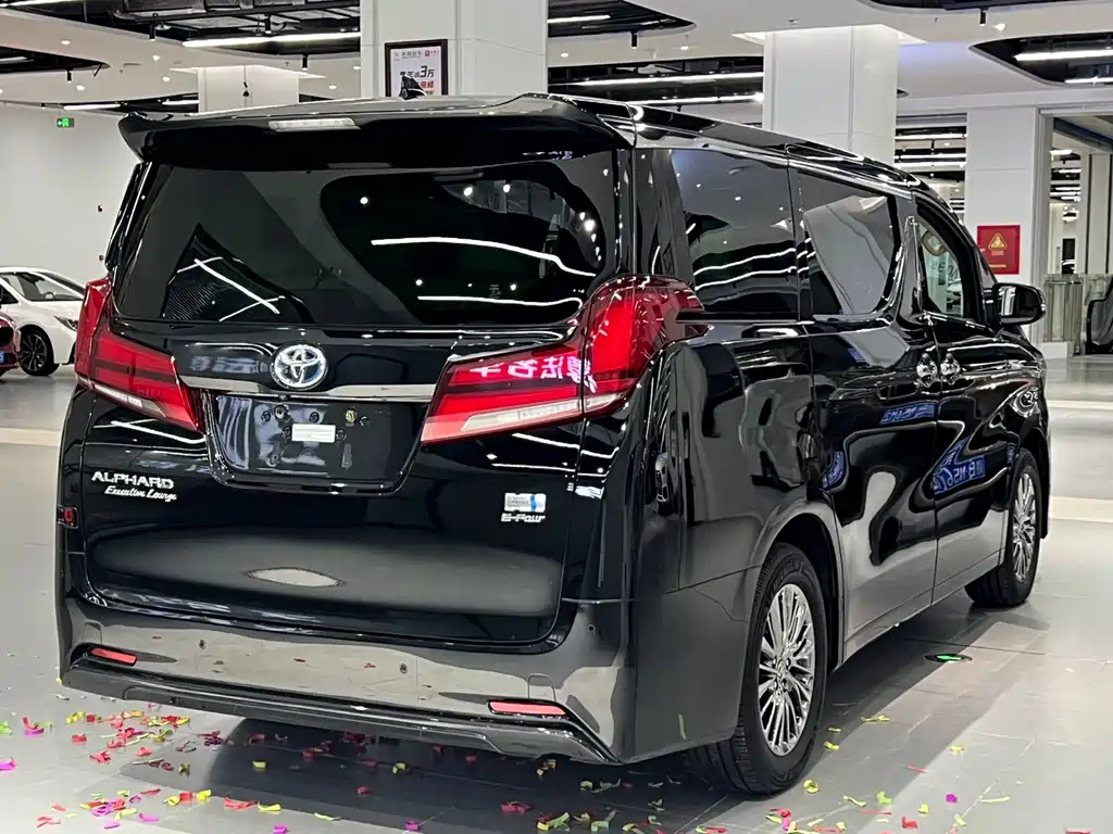 Toyota Alphard 2023