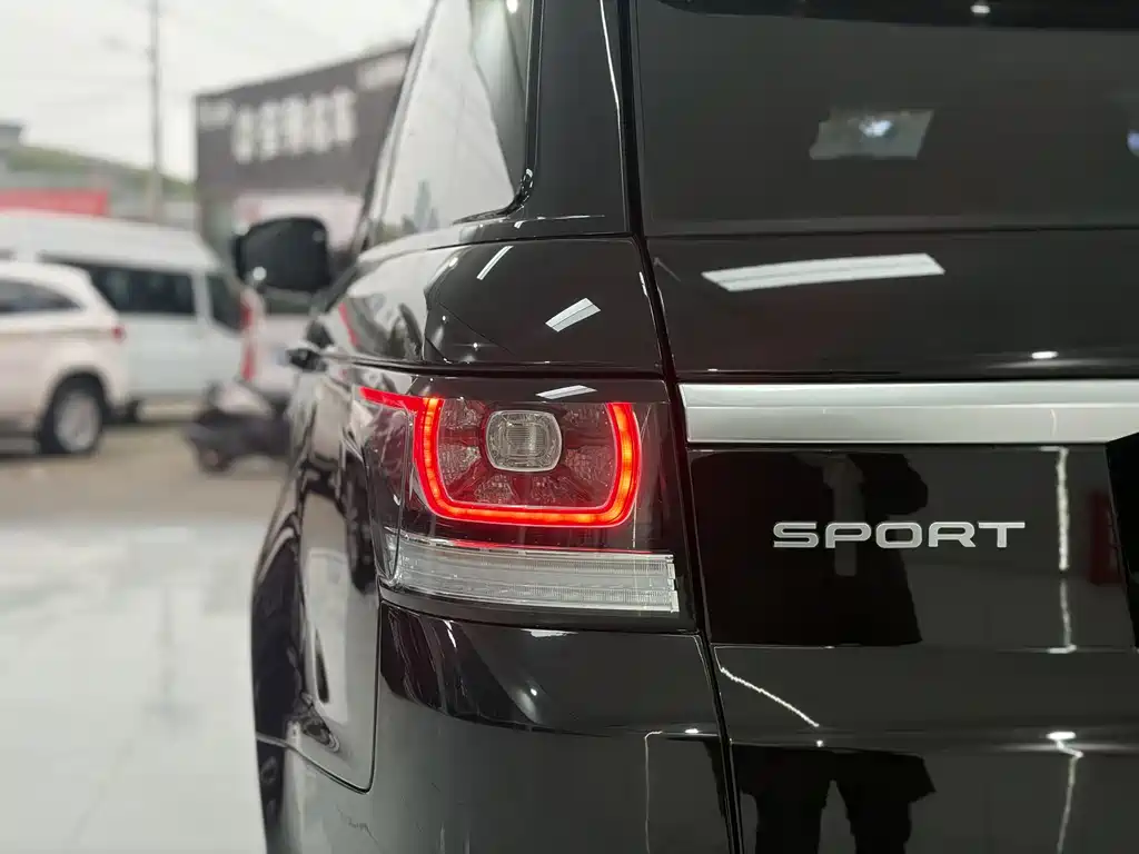 Land Rover Sport 2017 — фото 17