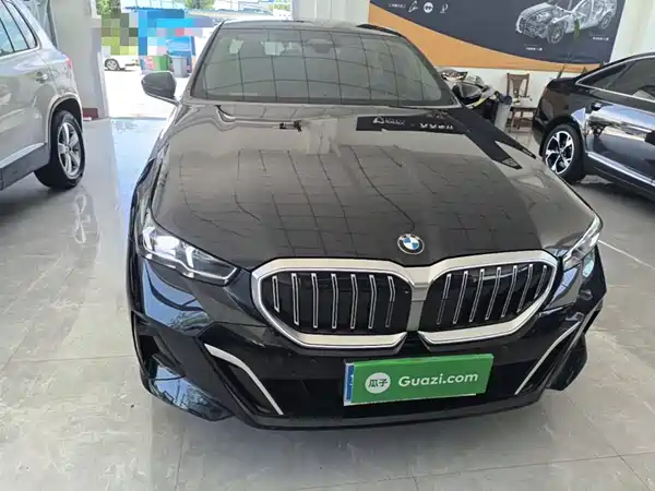 BMW 5 Series 2024
