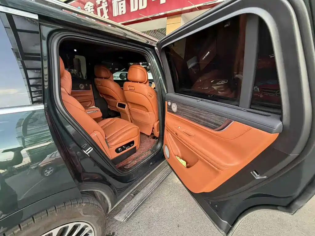 AITO M9 2024 — фото 8