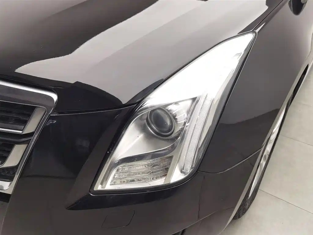 Cadillac XTS 2016 — фото 7