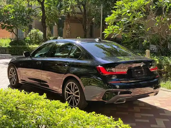 BMW 3 Series 2022