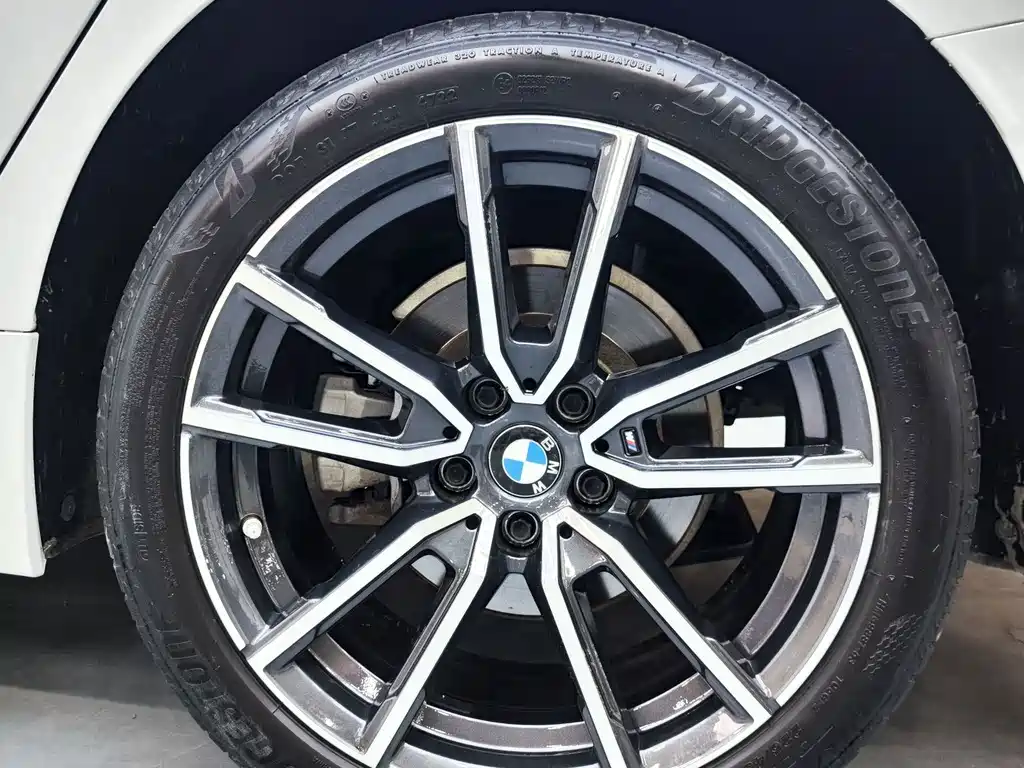 BMW 3 Series 2023 — фото 18
