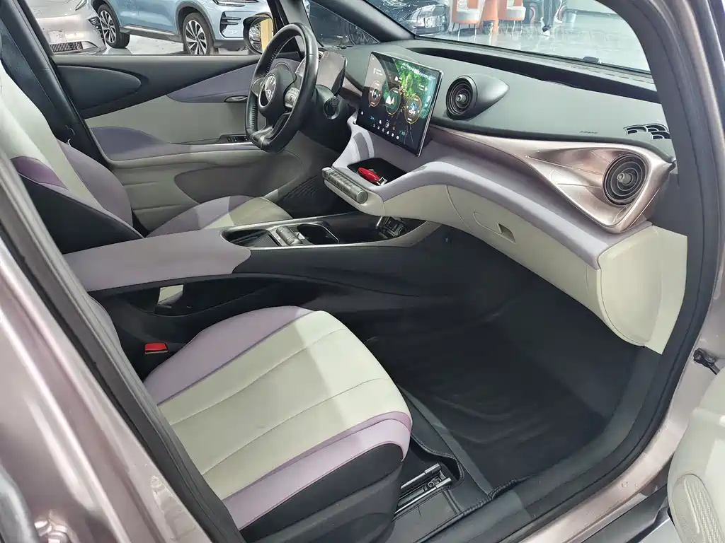 BYD Dolphin 2022 — фото 12