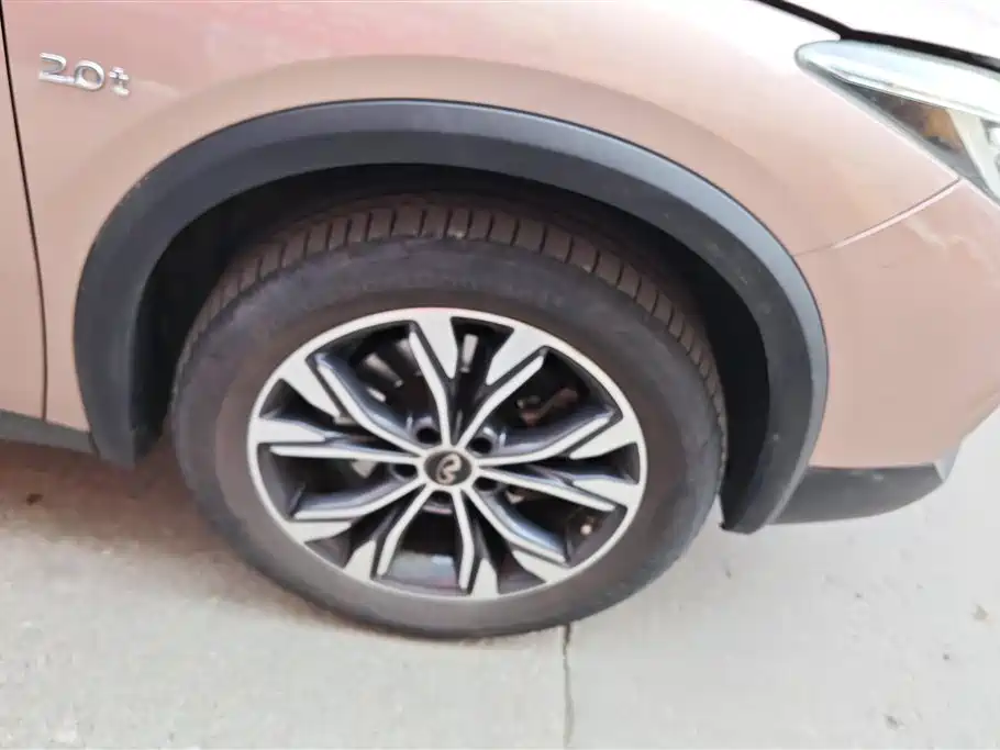 Infiniti QX30 2018
