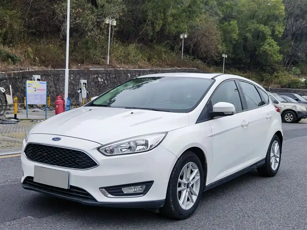 Ford Focus 2016 — фото 2