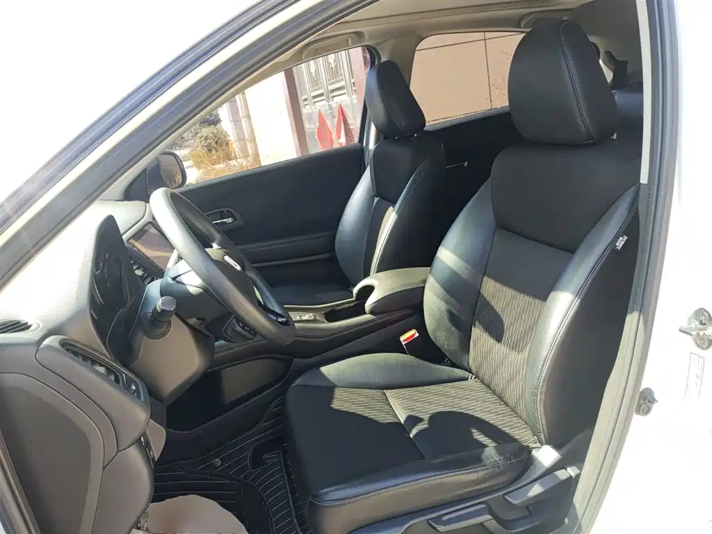 Honda Vezel 2020 — фото 15