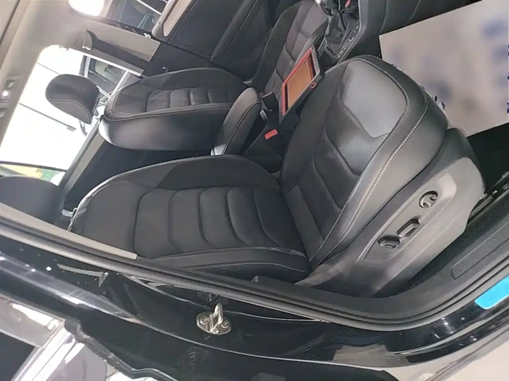 Volkswagen Tiguan L 2020 — фото 25