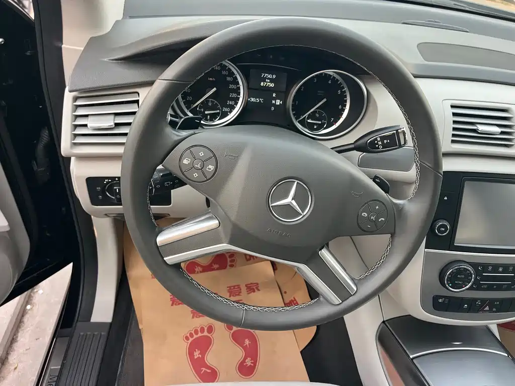 Mercedes-Benz R-Class 2016 — фото 9