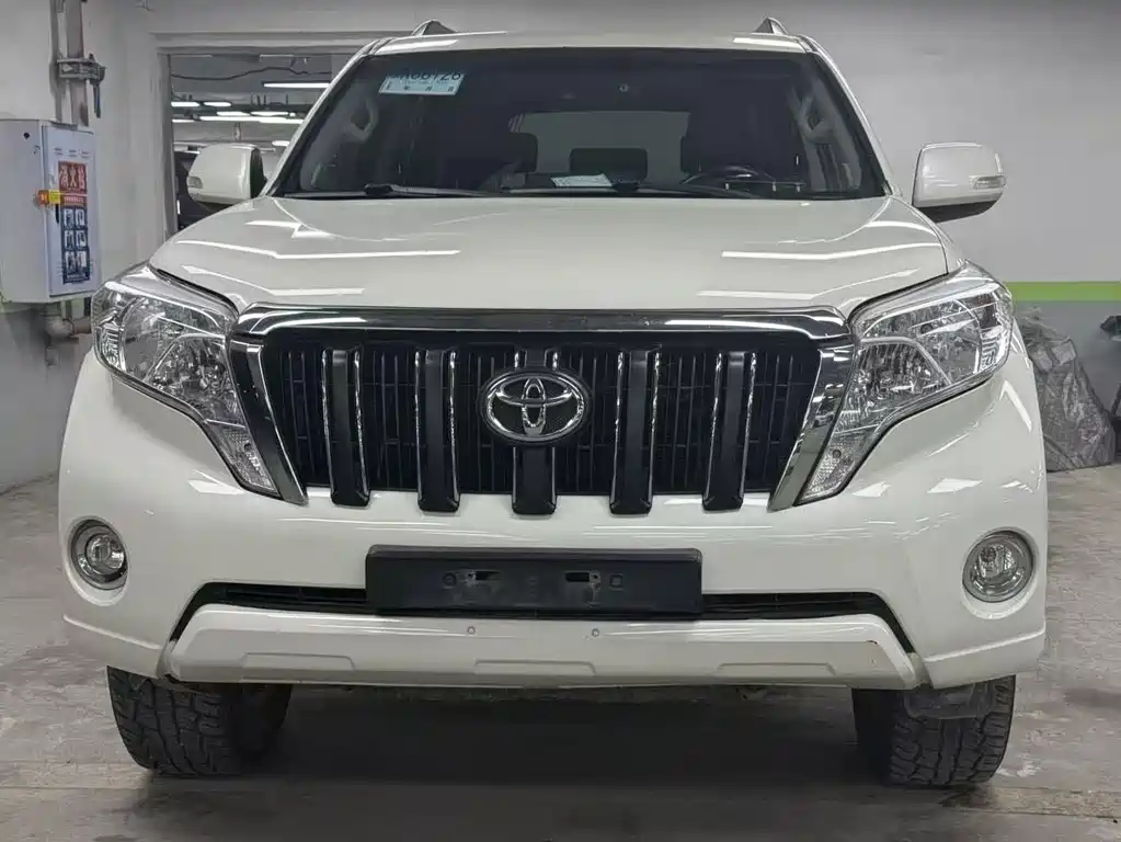 Toyota Prado 2016 — фото 2
