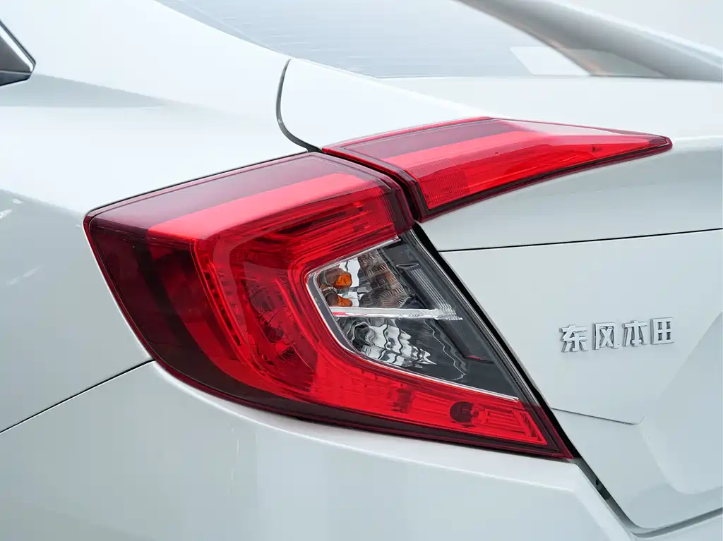 Honda Civic 2020 — фото 24