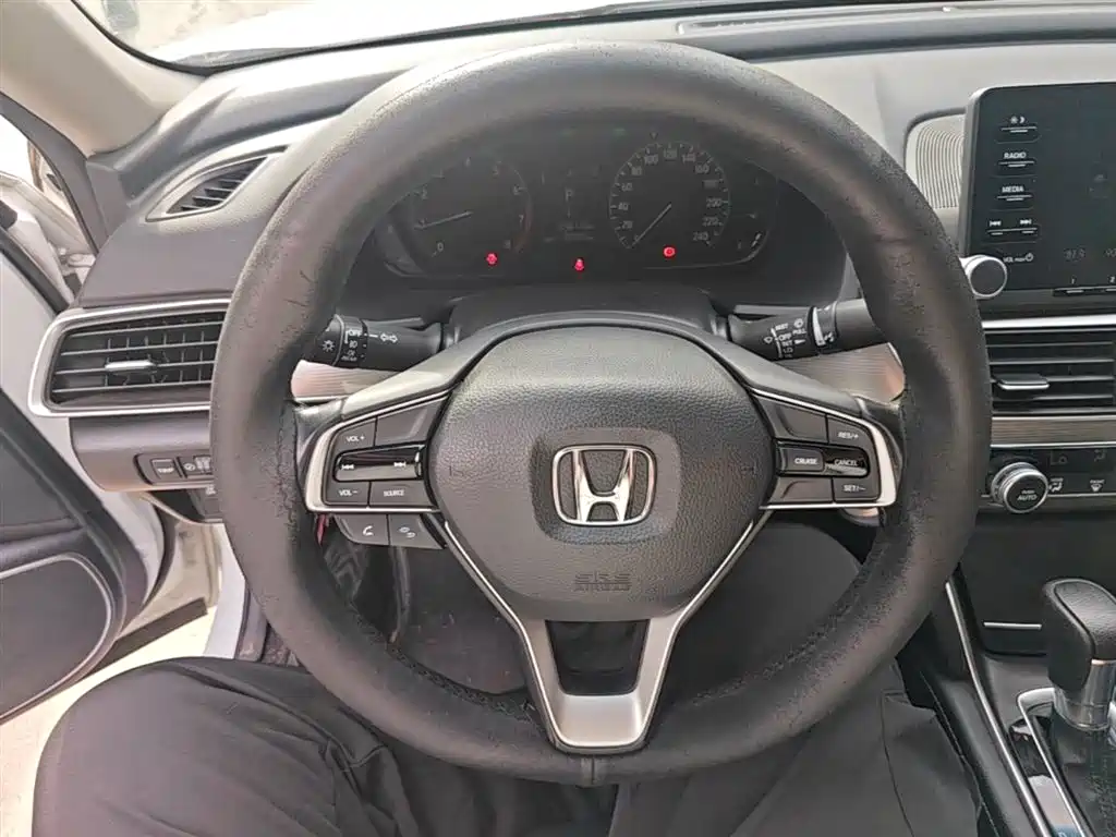 Honda Accord 2021 — фото 11