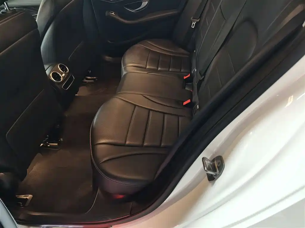 Mercedes-Benz C-Class 2020 — фото 13