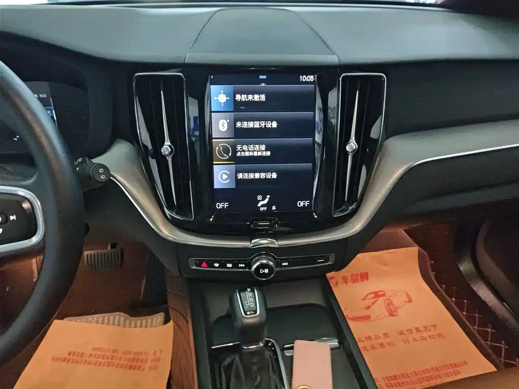 Volvo XC60 2021 — фото 13