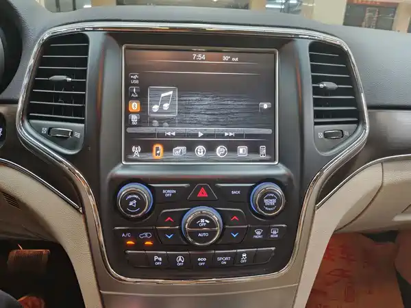 Jeep Grand Cherokee 2020