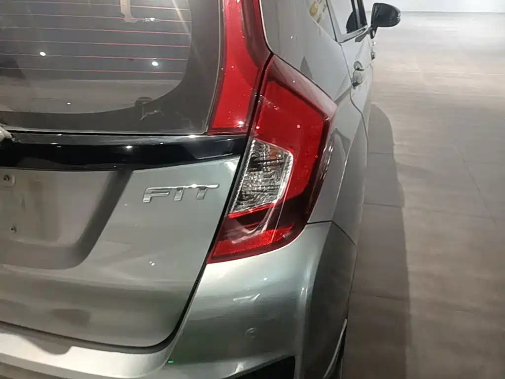 Honda Fit 2017 — фото 8