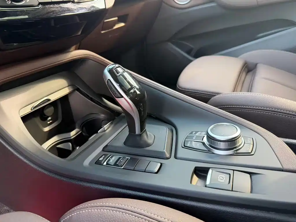 BMW X1 2022 — фото 12