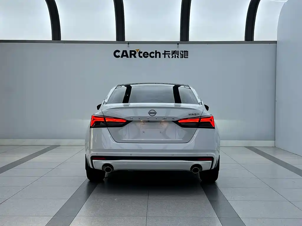 Nissan Teana 2025