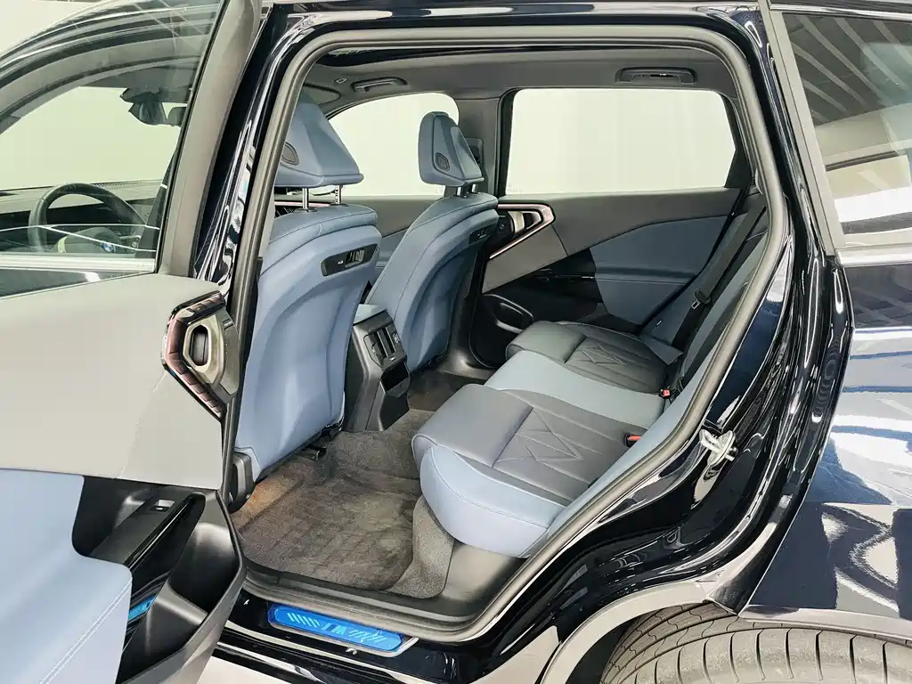 BMW X3 2025 — фото 11