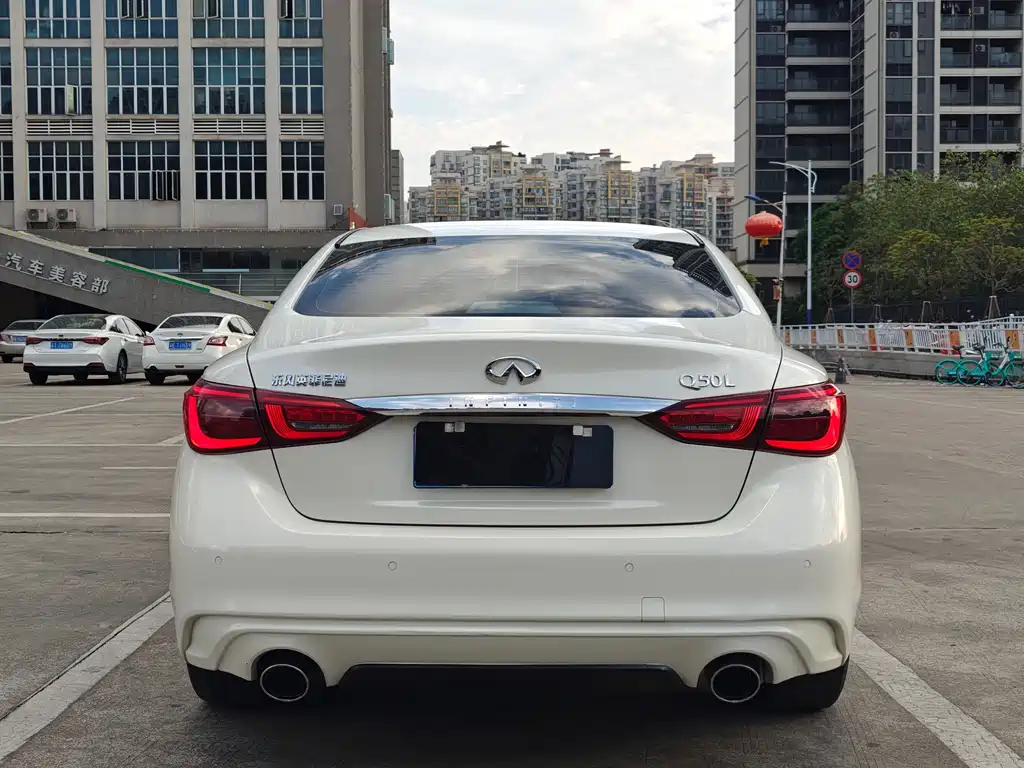Infiniti Q50L 2023 — фото 16