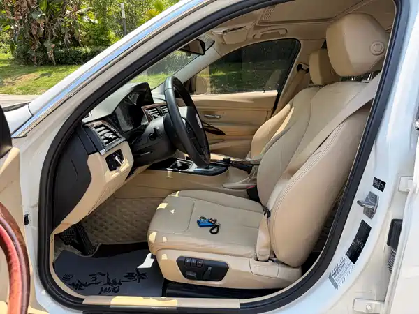 BMW 3 Series 2013