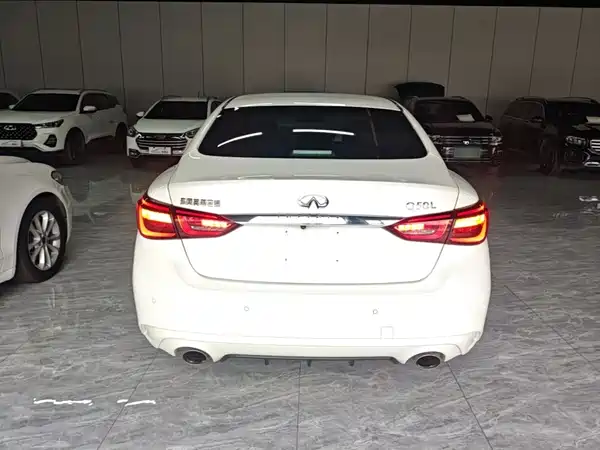 Infiniti Q50L 2021