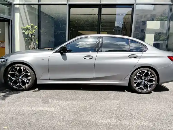 BMW 3 Series 2025