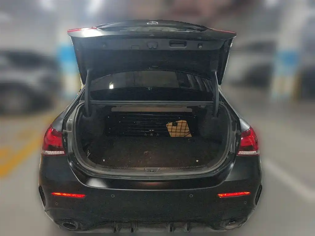Mercedes-Benz A-Class AMG 2022 — фото 15