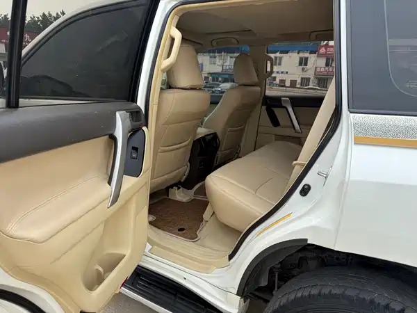 Toyota Prado 2016