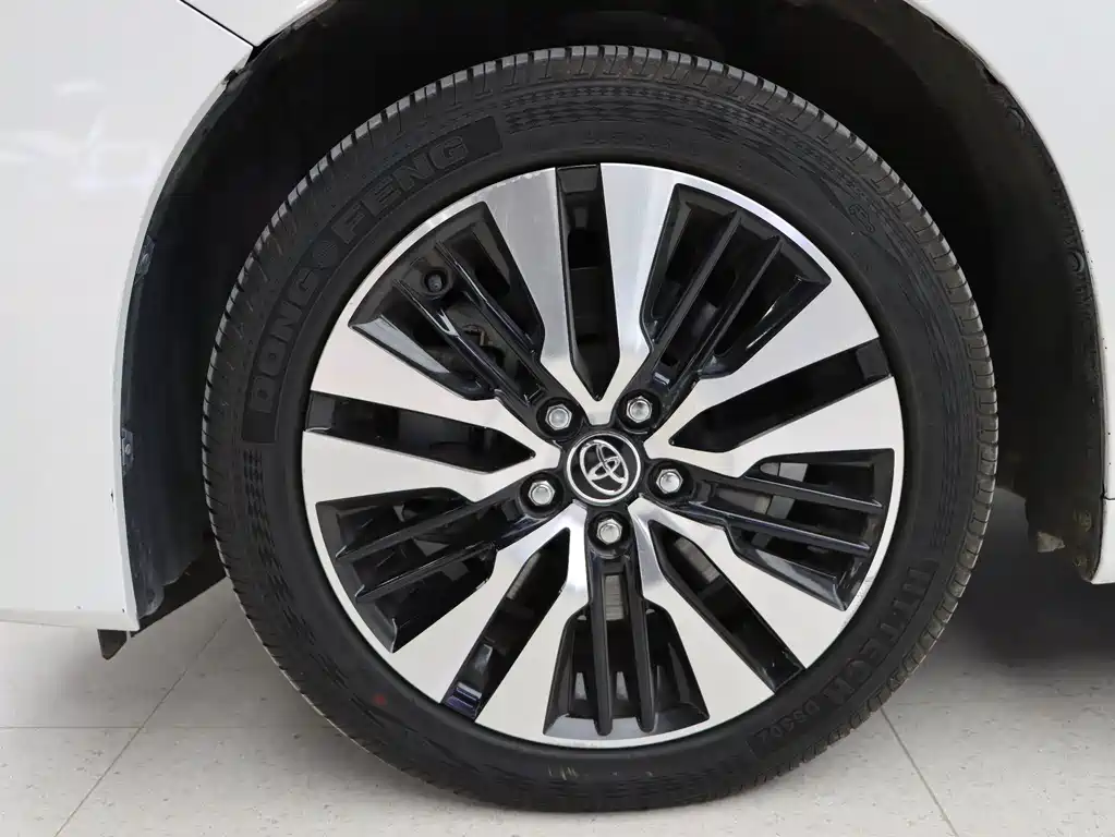 Toyota Alphard 2018 — фото 10