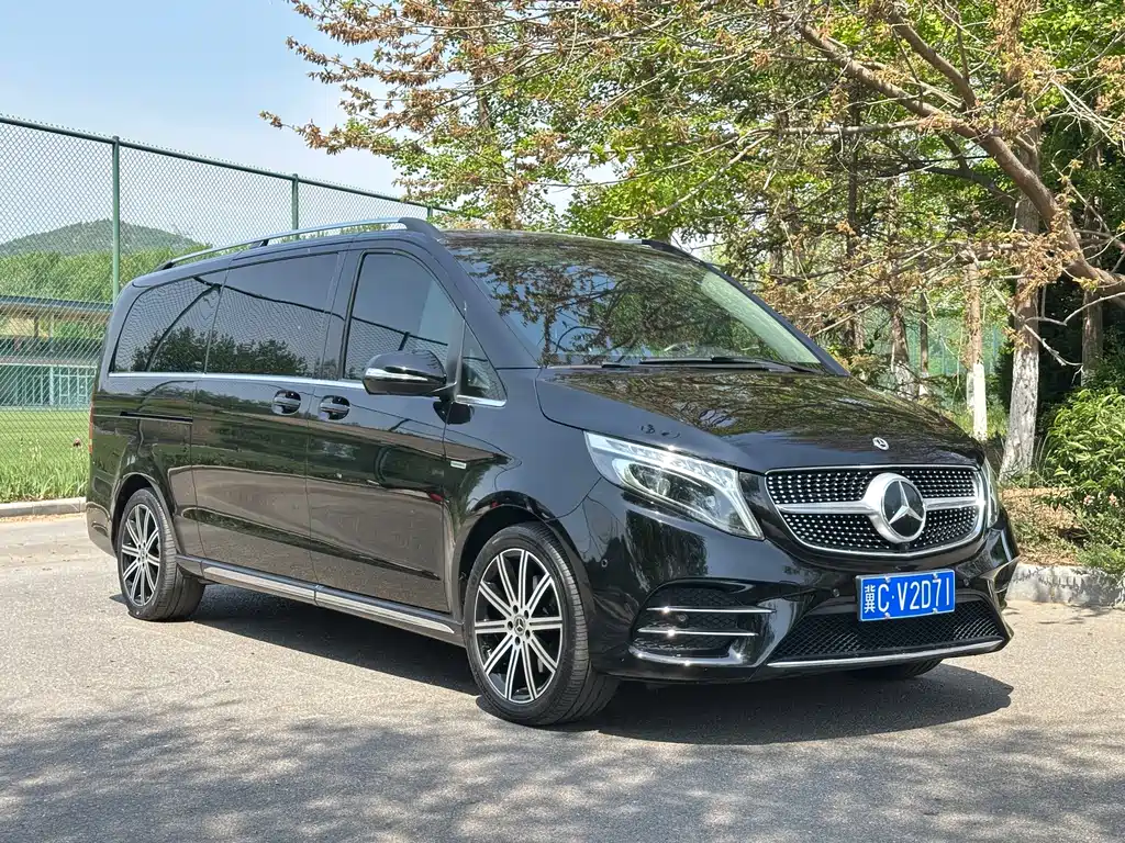 Mercedes-Benz V-Class 2022 — фото 3