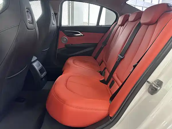 BMW 1 Series 2021