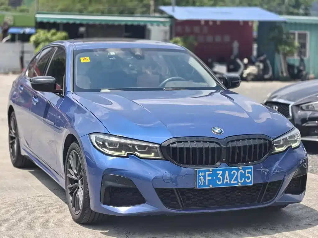 BMW 3 Series 2019 — фото 3